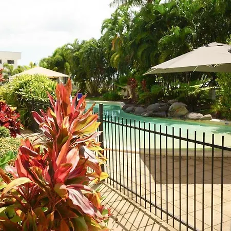 Breakwater 13 Townsville Exterior photo
